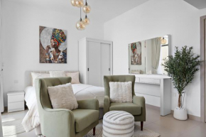 VayK - Gorgeous Studio Apartment